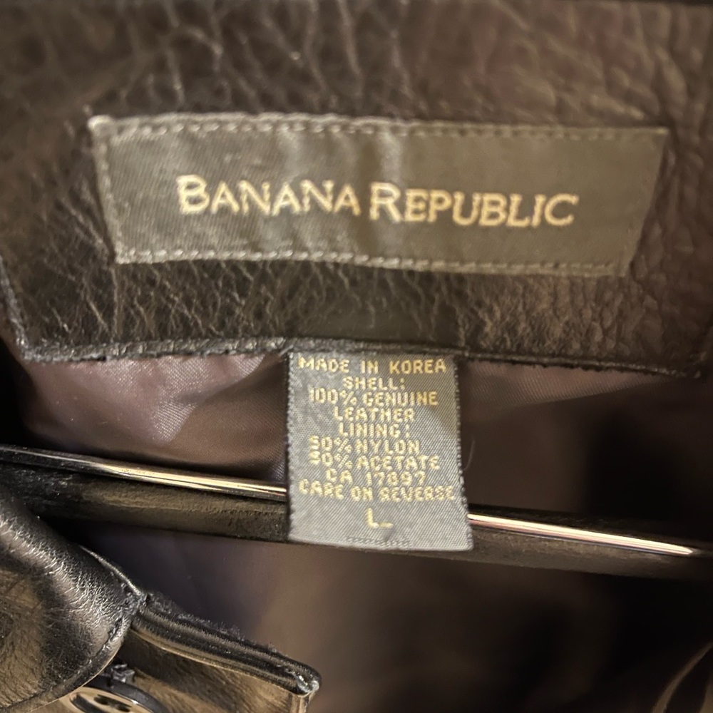 Banana Republic Black 100% Leather Jacket - Picture 2 of 9